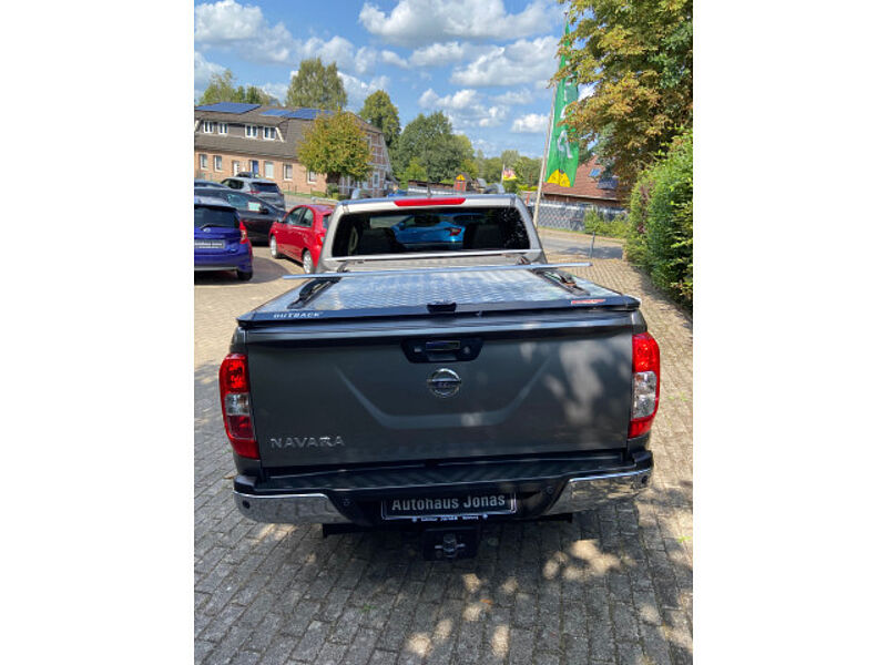 Nissan Navara NP300 Tekna Double Cab 4x4