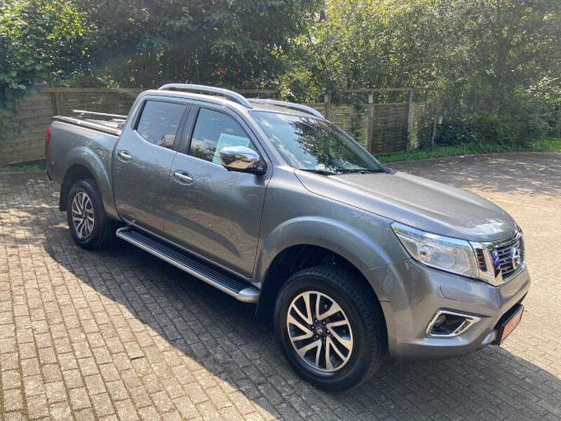 Nissan Navara NP300 Tekna Double Cab 4x4