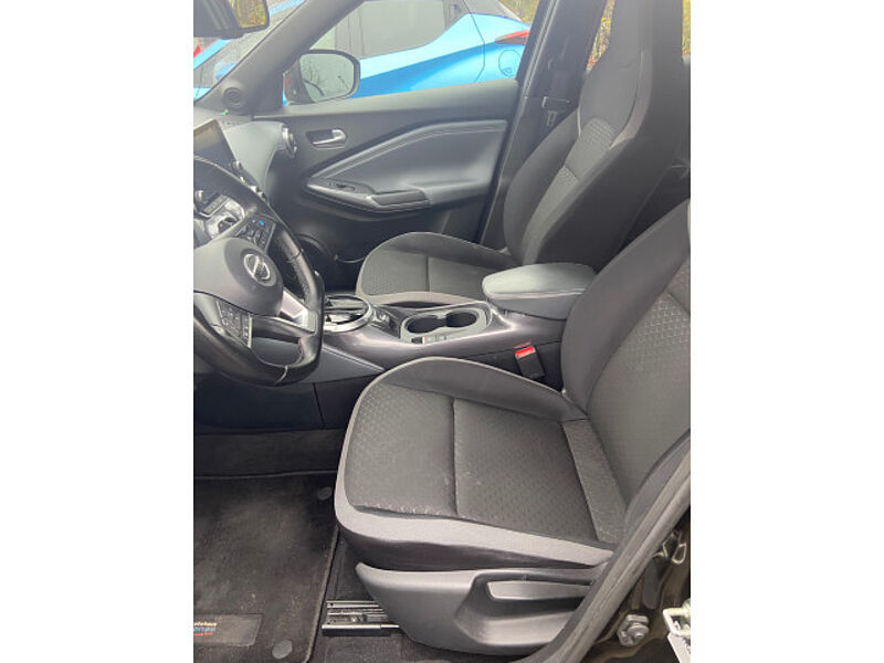 Nissan Juke 1.0 DIG-T, DCT, *N-Connecta*