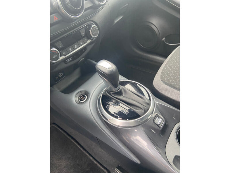 Nissan Juke 1.0 DIG-T, DCT, *N-Connecta*