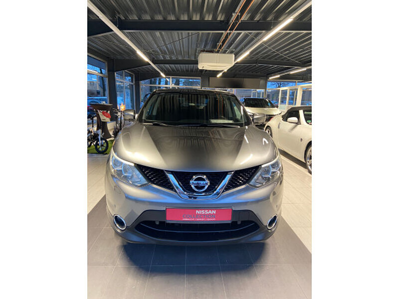 Nissan Qashqai N-Connecta mit AHK