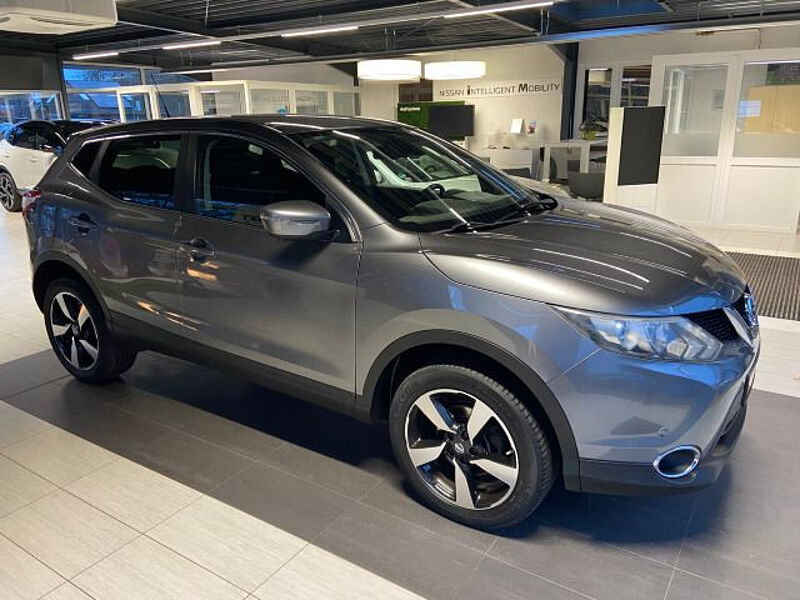 Nissan Qashqai N-Connecta mit AHK